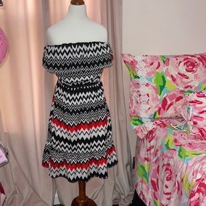 Strapless chevron red white & black dress